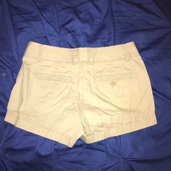 Jcrew 3” Chino Shorts (SOLD) - Picture 2 of 3